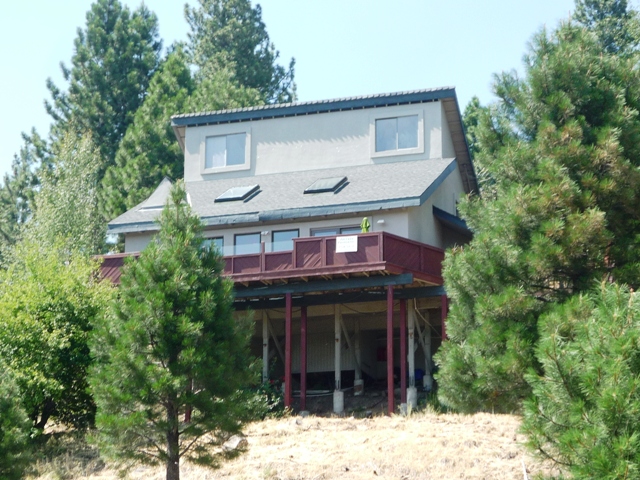 This could be the perfect House for your Truckee/Tahoe vacation.