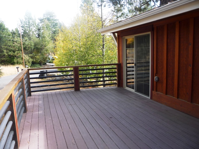 This Truckee rental is located at 11856 HIGHLANDS AVE.